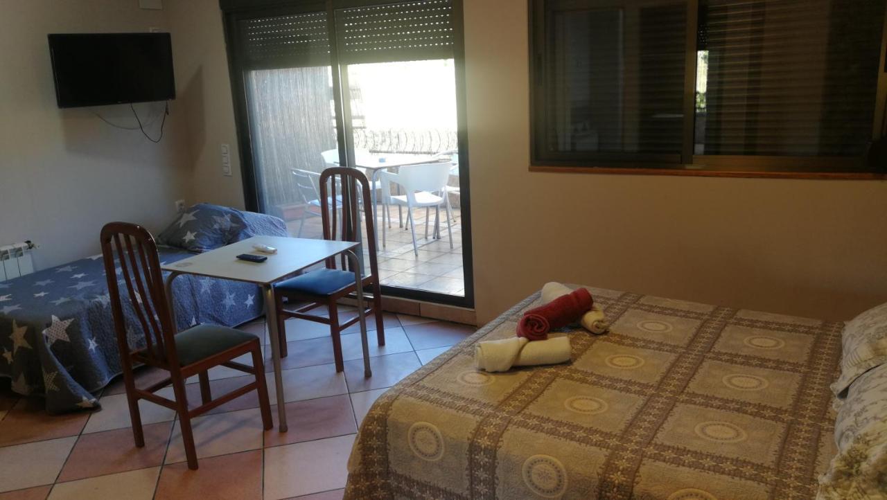 Hostal Escarla Aren Zewnętrze zdjęcie