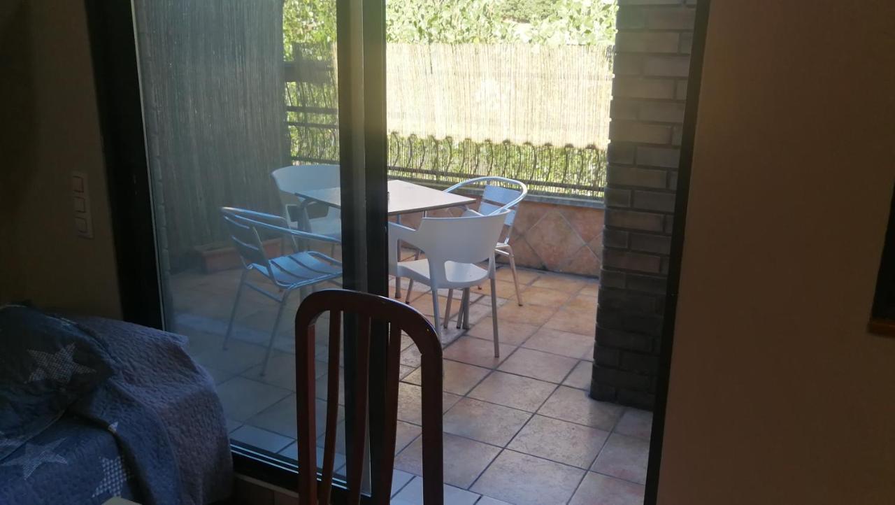 Hostal Escarla Aren Zewnętrze zdjęcie