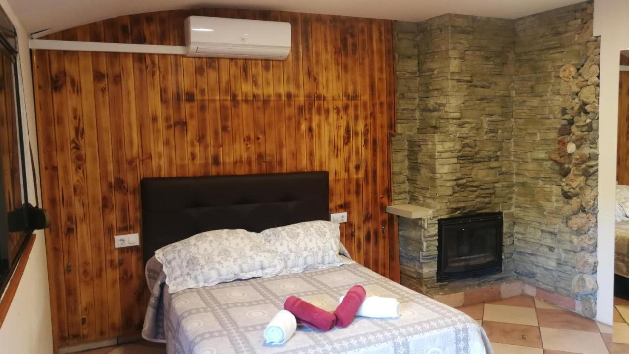 Hostal Escarla Aren Zewnętrze zdjęcie