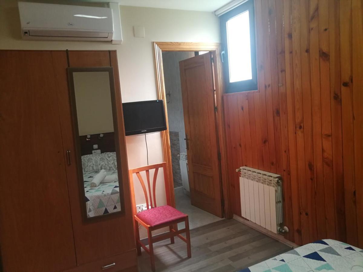 Hostal Escarla Aren Zewnętrze zdjęcie
