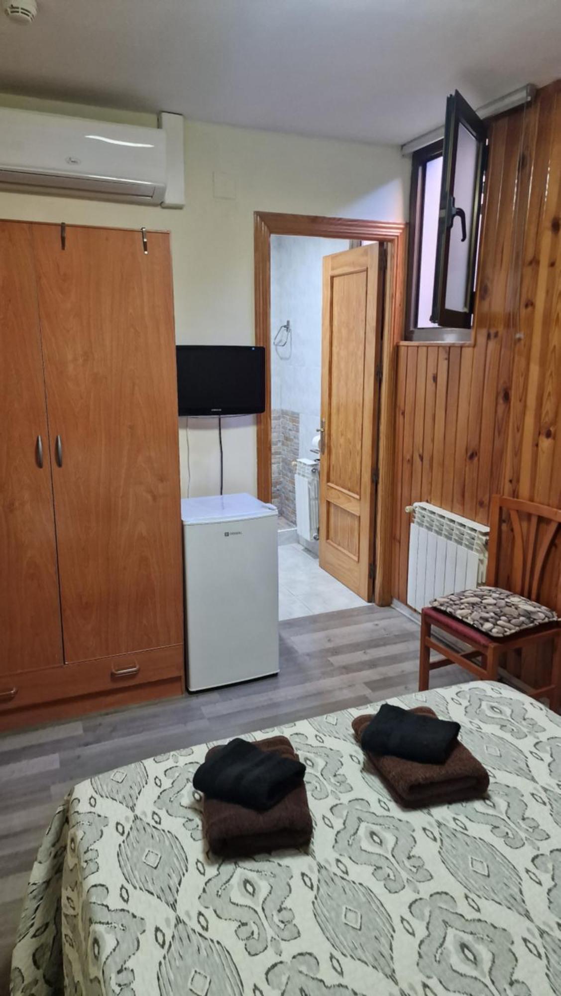 Hostal Escarla Aren Zewnętrze zdjęcie