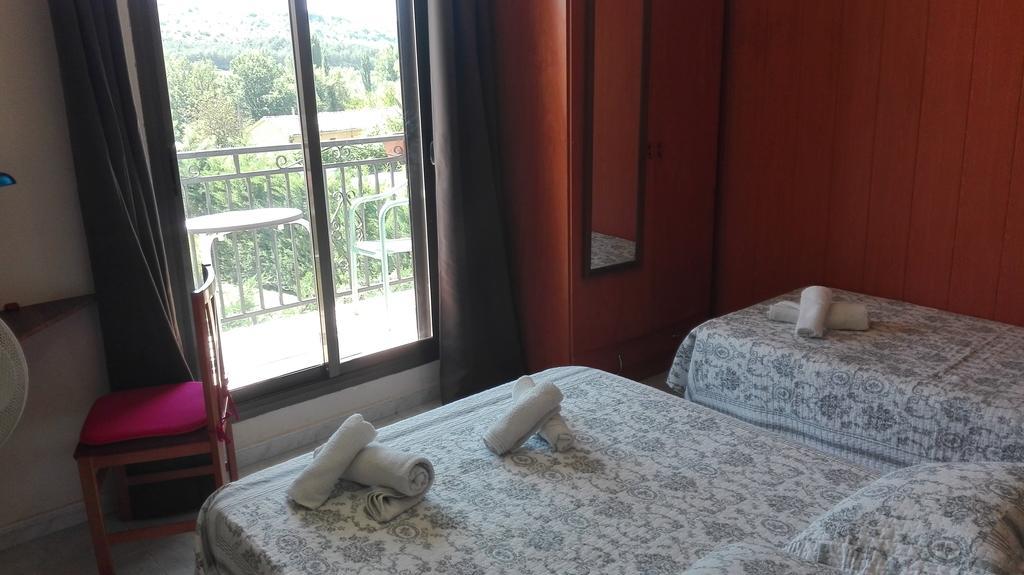 Hostal Escarla Aren Zewnętrze zdjęcie