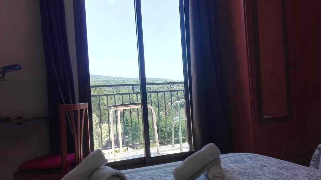 Hostal Escarla Aren Zewnętrze zdjęcie
