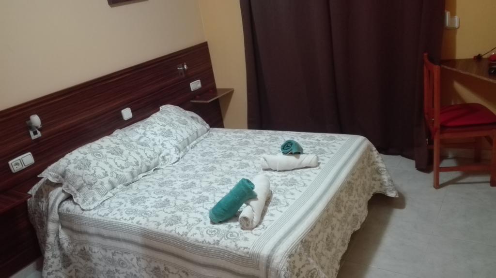 Hostal Escarla Aren Zewnętrze zdjęcie