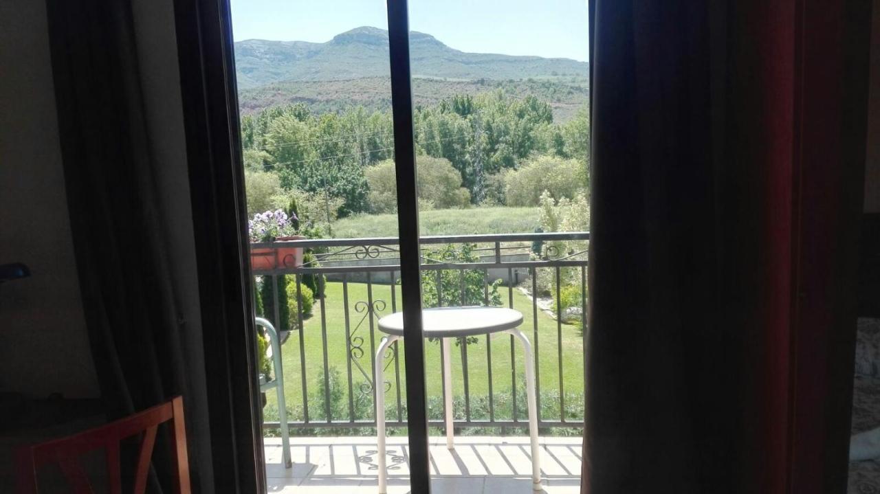 Hostal Escarla Aren Zewnętrze zdjęcie